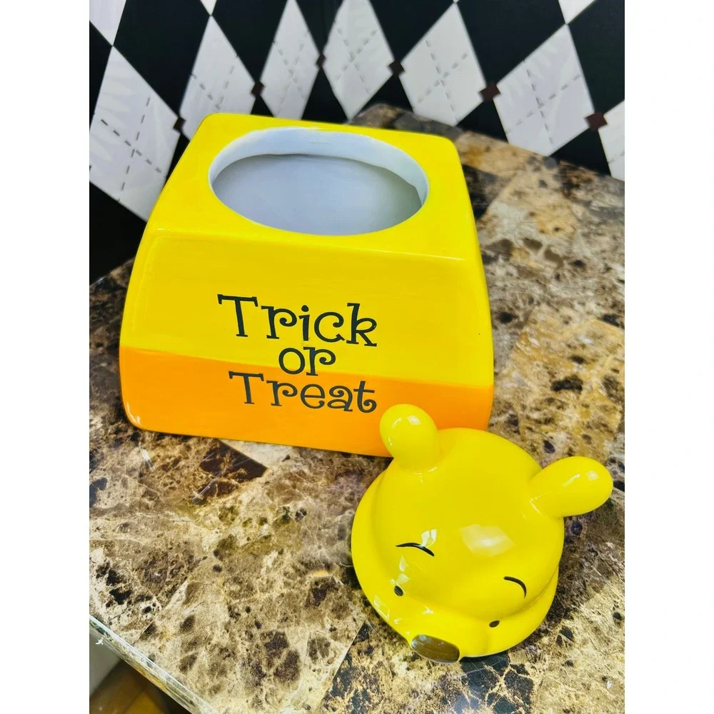 Nostalgic Trick or Treat Candy Jar Bear Lid‎ Ceramic Treat Container